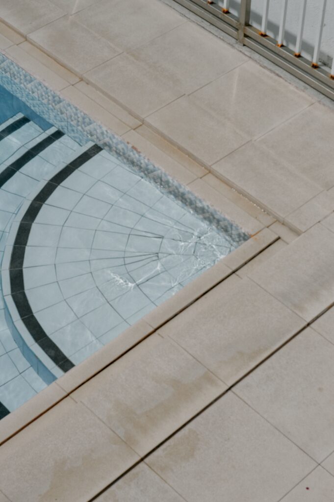 What is the life expectancy of a tile pool